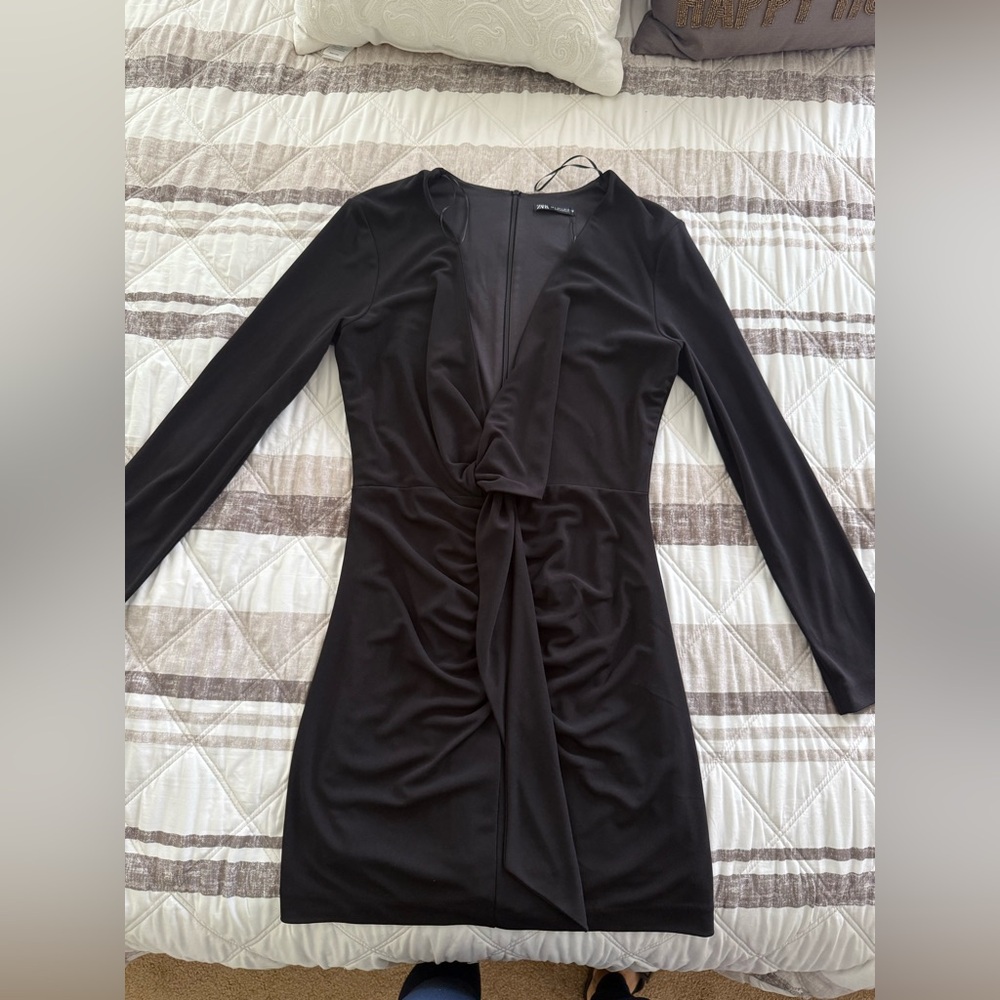 Zara Black Long Sleeve Dress with Front Twist